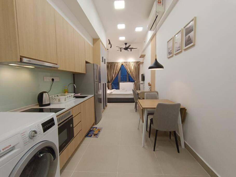 Ferienwohnung Cl 27A Insta Klcc View & Infinity Pool View Kuala Lumpur Exterior foto