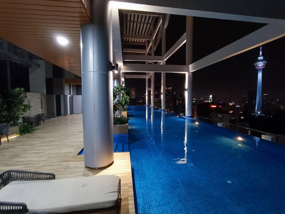 Ferienwohnung Cl 27A Insta Klcc View & Infinity Pool View Kuala Lumpur Exterior foto