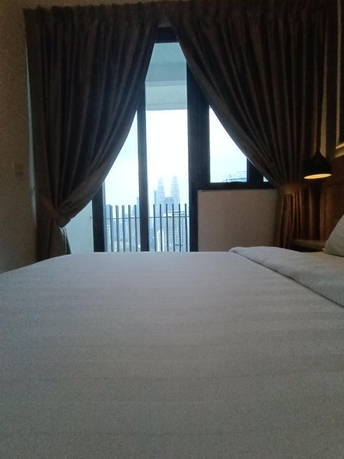 Ferienwohnung Cl 27A Insta Klcc View & Infinity Pool View Kuala Lumpur Exterior foto