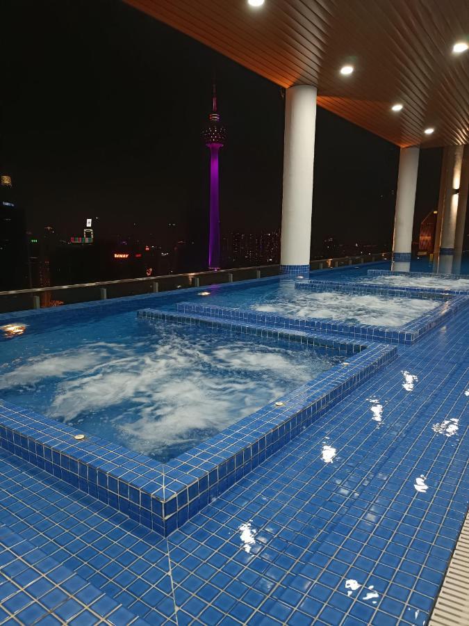 Ferienwohnung Cl 27A Insta Klcc View & Infinity Pool View Kuala Lumpur Exterior foto