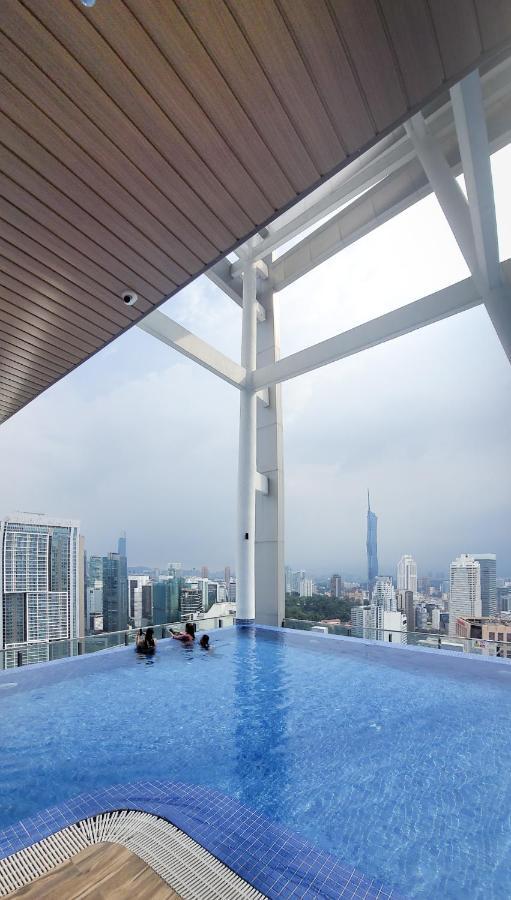 Ferienwohnung Cl 27A Insta Klcc View & Infinity Pool View Kuala Lumpur Exterior foto