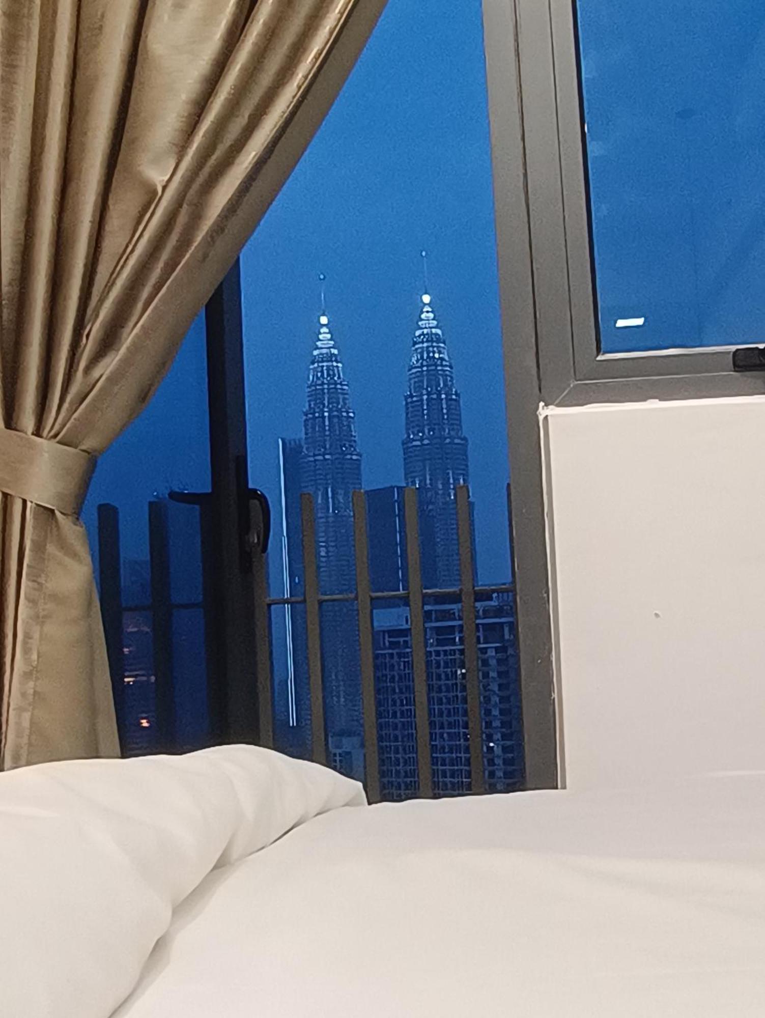 Ferienwohnung Cl 27A Insta Klcc View & Infinity Pool View Kuala Lumpur Exterior foto